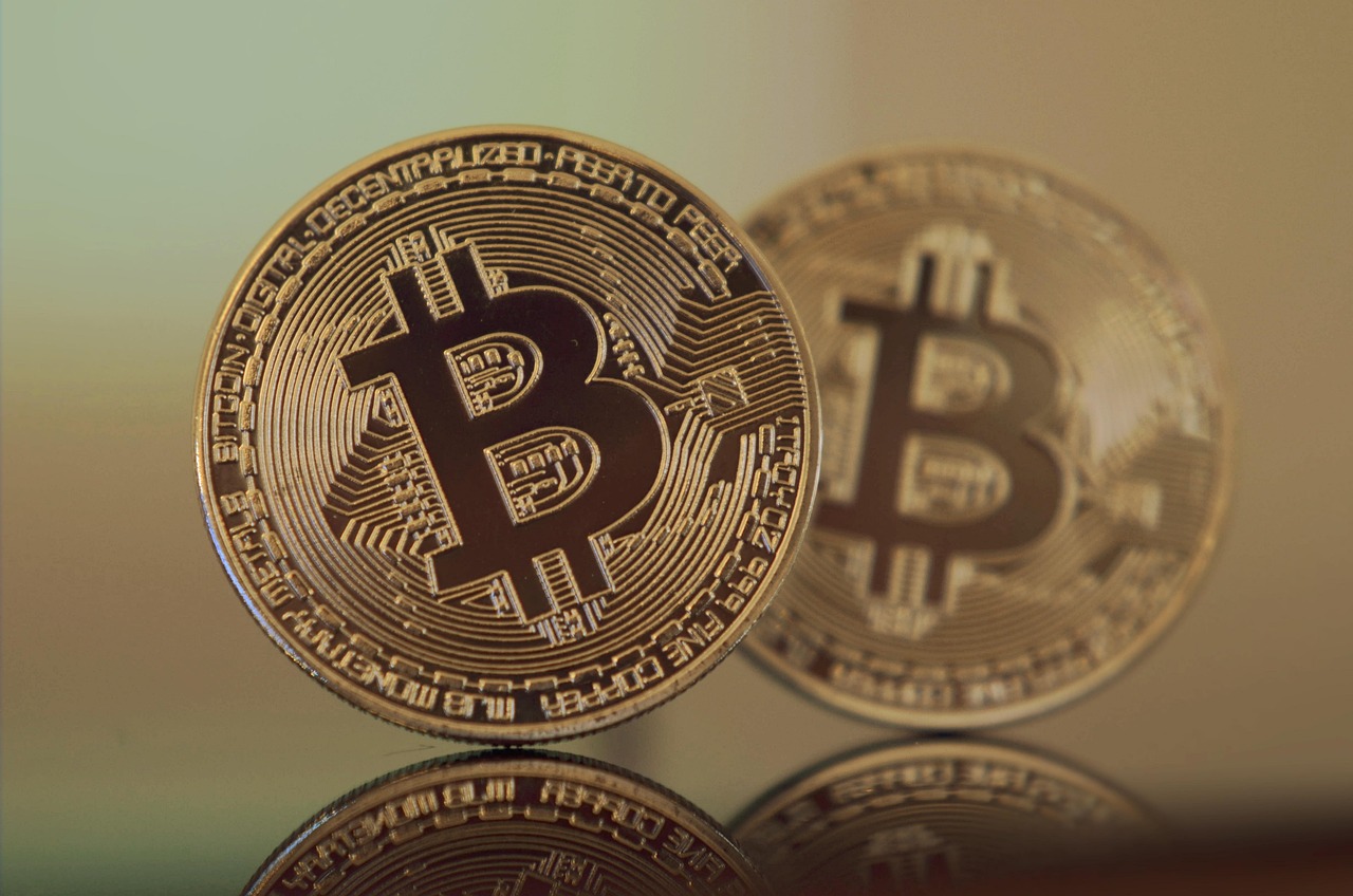 Stratégies d'investissement en crypto : l'importance de la monnaie de référence