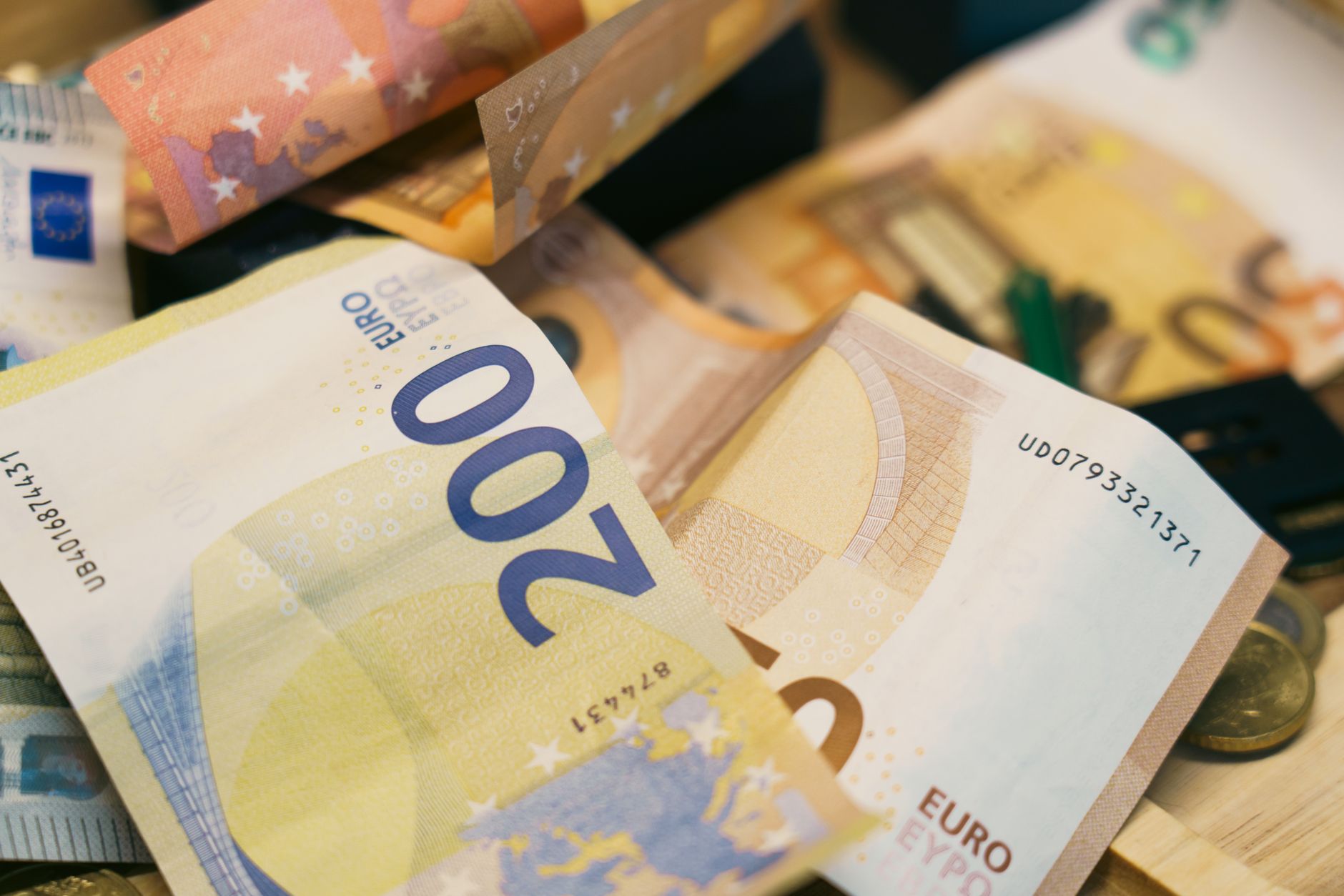 SkyAI vend ses réserves de SOL et lance un rachat d'actions de 201 millions de dollars