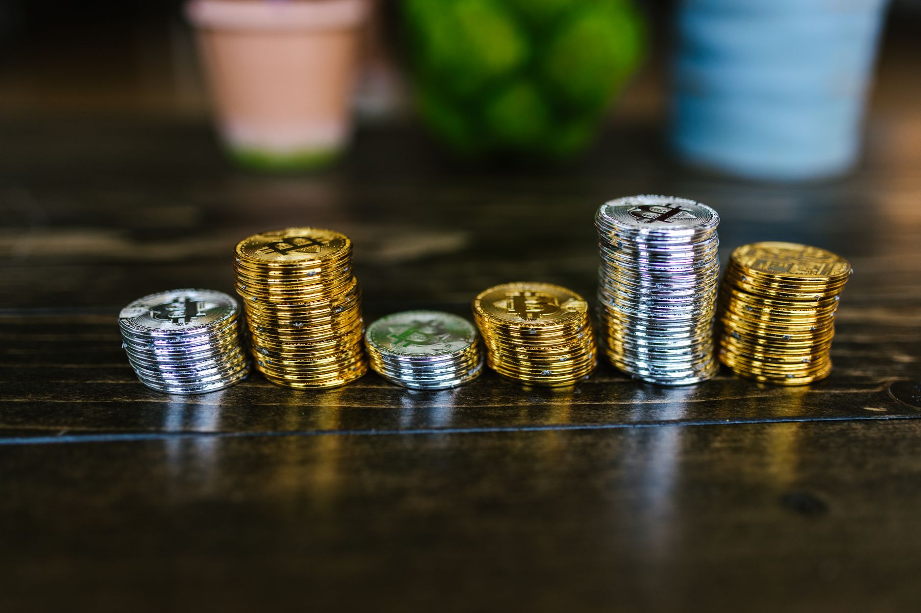 Guide : comprendre les bases de la tokenomics avant d’acheter un token